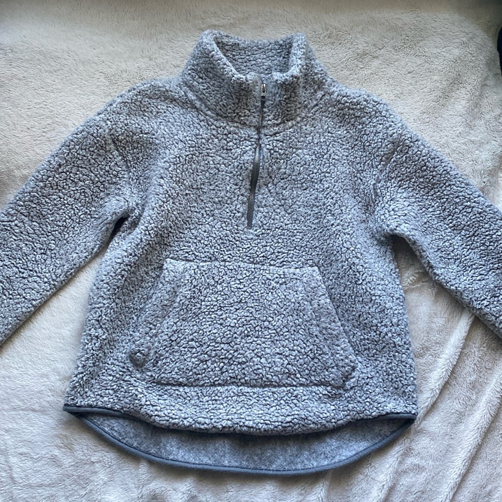Old Navy grey fluffy sweater
